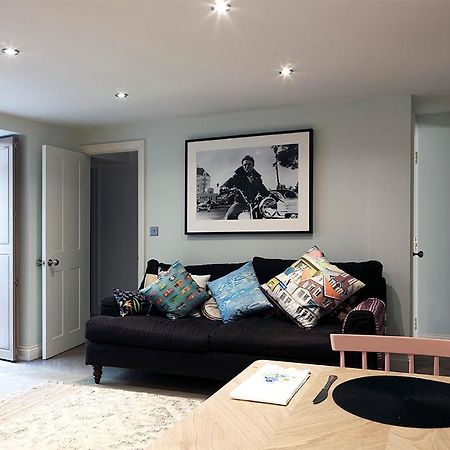 Central Hastings, Stylish-Luxe, Seaside Apartment. Esterno foto