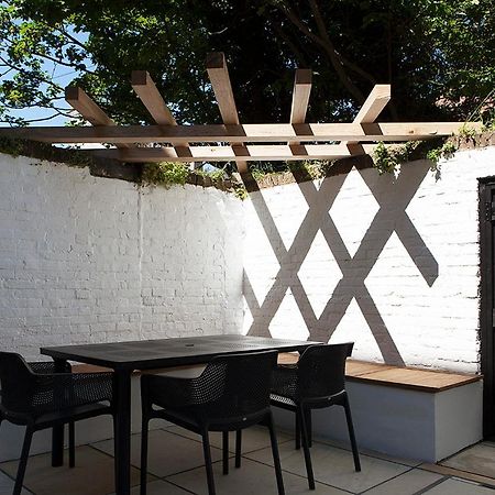 Central Hastings, Stylish-Luxe, Seaside Apartment. Esterno foto