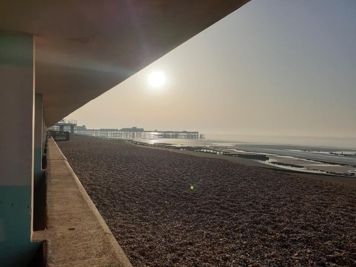 Central Hastings, Stylish-Luxe, Seaside Apartment. Esterno foto